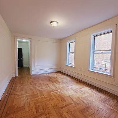 Rented by New York Residence | media 16