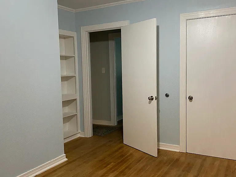 1410 S Maple St — Photo 3