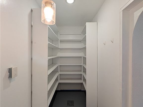 5th image of 6341 Palm Ave