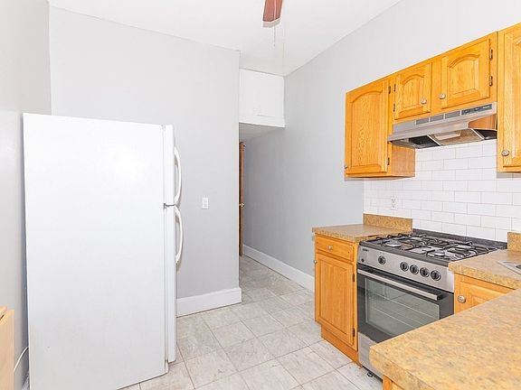 3rd image of 425 7th Ave APT 2R