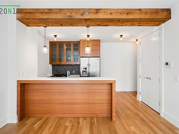 5th image of 220 N 10th St APT 2A
