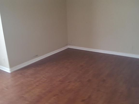 2nd image of 225 Seminole Trl