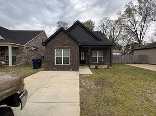 411 Pine St, West Memphis, AR 72301