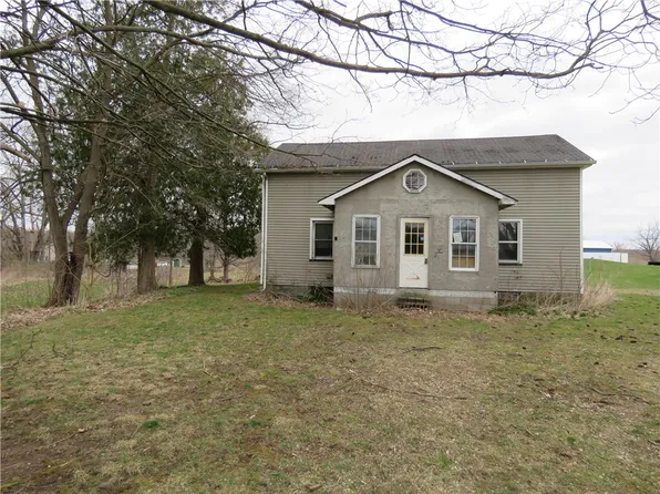 3838 Dewey Rd, Shortsville, NY 14548