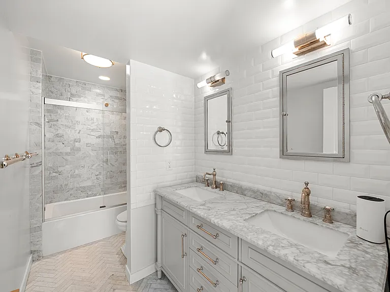 40 15th St #Penthouse C — Photo 33