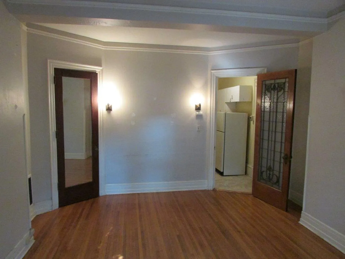 121 East Gilman Street — Photo 3