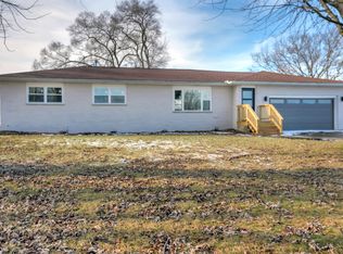 1952 Hayes Leonard Rd, Valparaiso, IN 46385