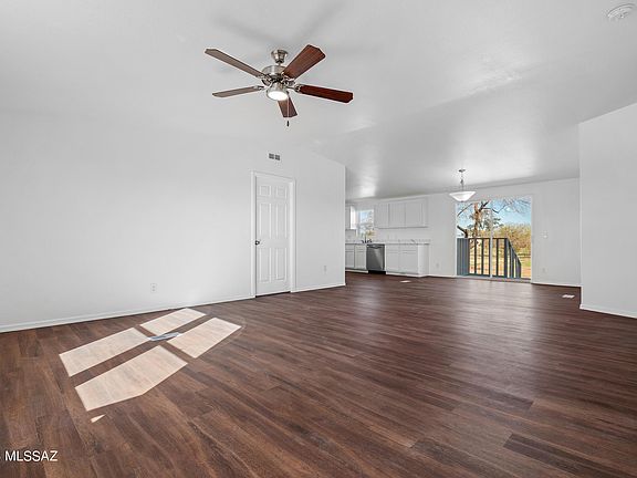 5th image of 17088 W Calle Carmela
