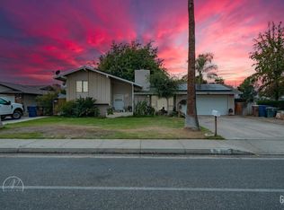 201 Rio Bravo Dr, Bakersfield, CA 93309