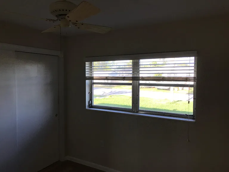 140 Bomarc Ln — Photo 16