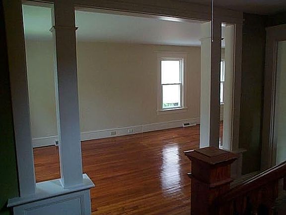 5th image of 24 Mechanic St