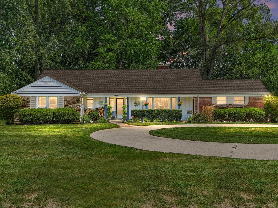1st image of 25420 Mulberry Dr