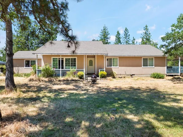 324 Haylees Way, Grants Pass, OR 97526
