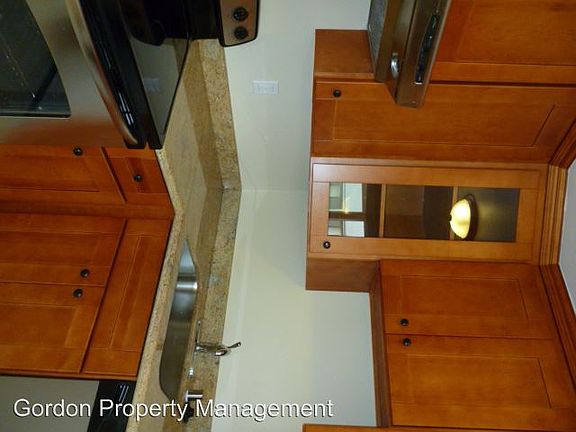 4th image of 1616 Hollenbeck Ave APT 6