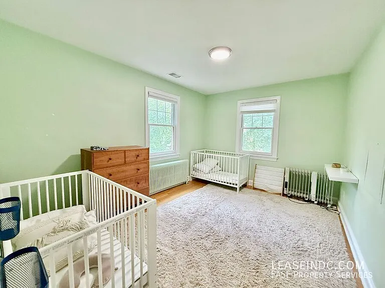 4825 Butterworth Pl NW — Photo 27