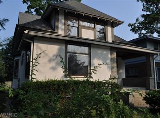 1669 Plainfield Ave NE, Grand Rapids, MI 49505