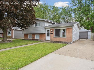 30889 Grandview Ave, Westland, MI, 48186