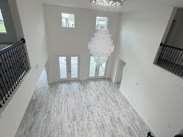 4925 Olivia Ct — Photo 9