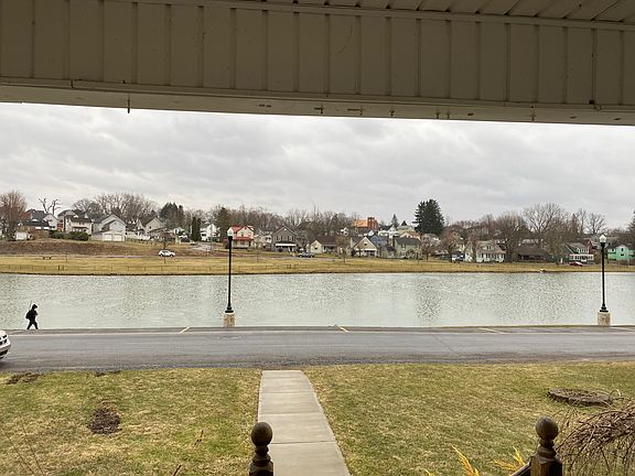 2nd image of 5 Lakeside Ave