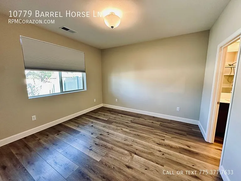 10779 Barrel Horse Ln — Photo 7