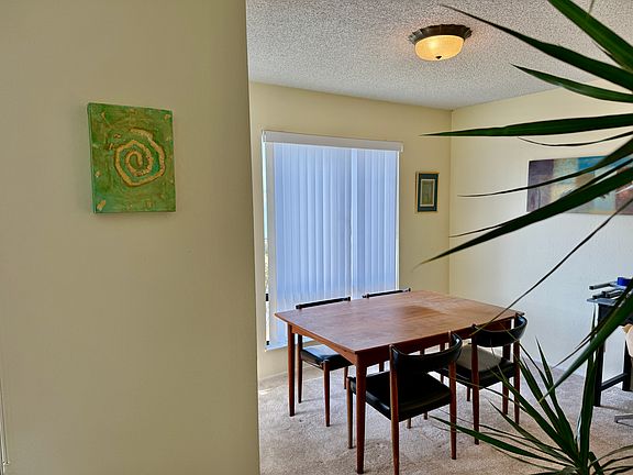 5th image of 8 Admiral Dr #230A