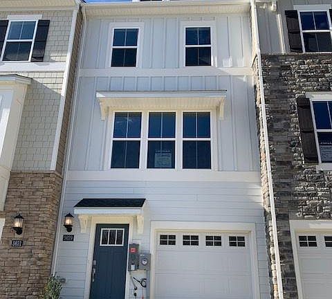 2nd image of 5617 Ludlow Pl