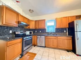 47 Buttonwood St, Boston, MA