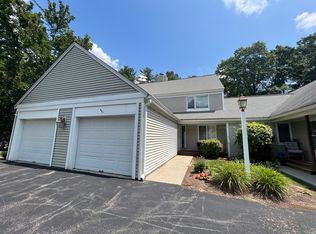 88 Stone Ridge Rd, Franklin, MA 02038