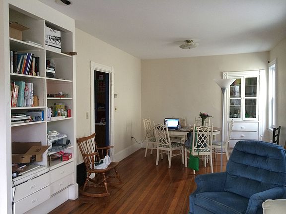 Living room/dining room