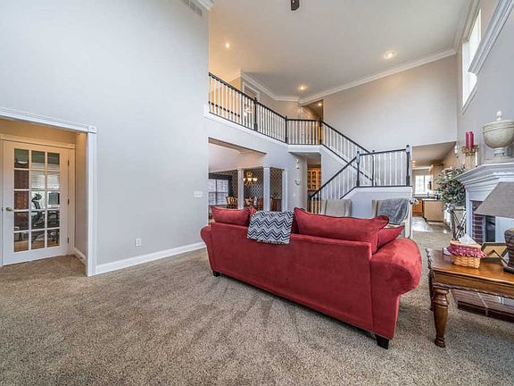 5th image of 9663 Manassas Dr