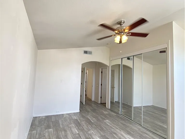8328 Sea Glen Dr — Photo 17