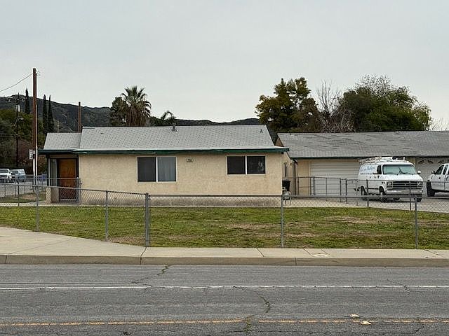 1st image of 12605 California St