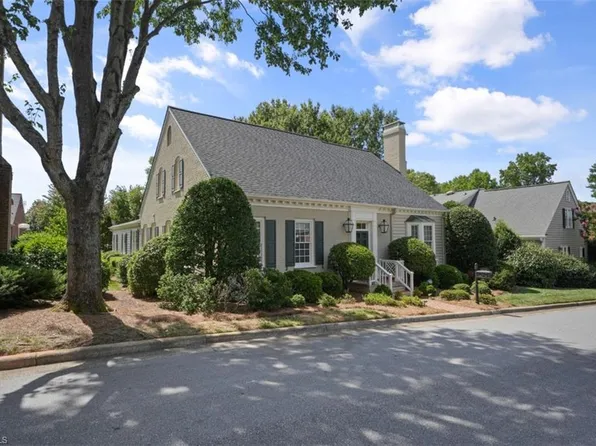 3105 Bentley Ct, Winston Salem, NC 27104