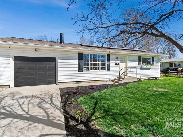 504 W 2nd St, Emmett, ID 83617