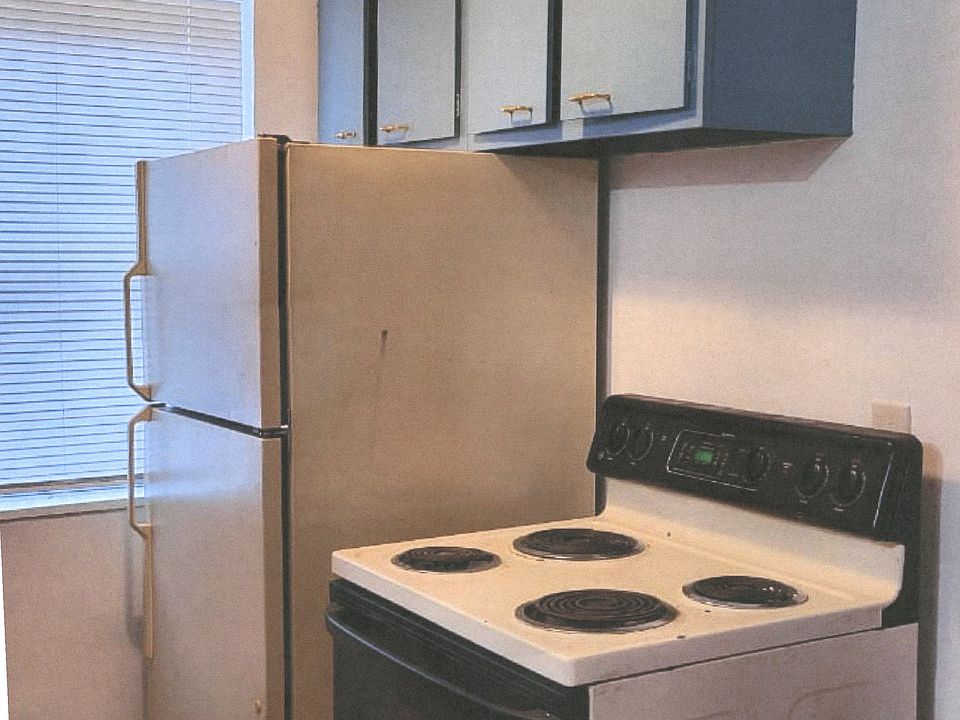 1st image of 1331 Chardon Ct APT C