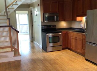 495 West St, Amherst, MA 01002