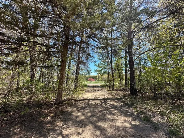 1438 Pleasant Hill Road, Eau Claire, WI 54703