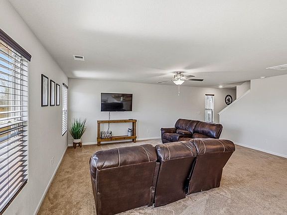 5th image of 2182 Southlea Dr