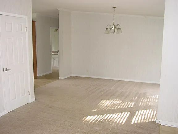 3rd image of 160 Peachtree St