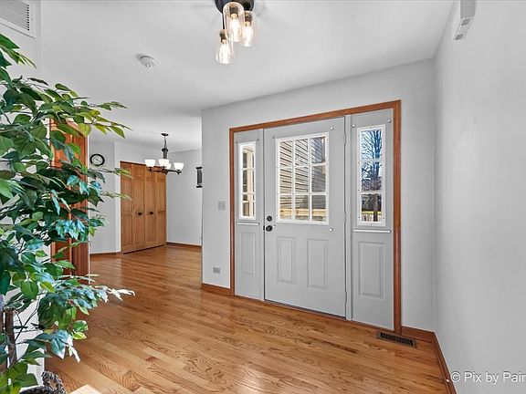 4th image of 1554 Poplar Creek Dr