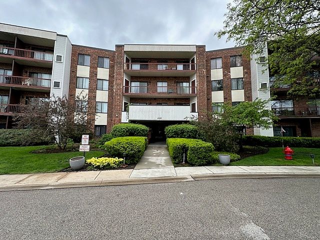 1st image of 1500 Harbour Dr APT 1S