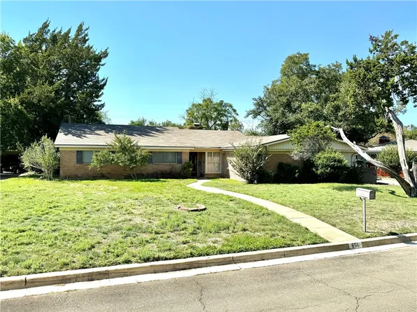 656 Falcon Dr, Woodway, TX 76712