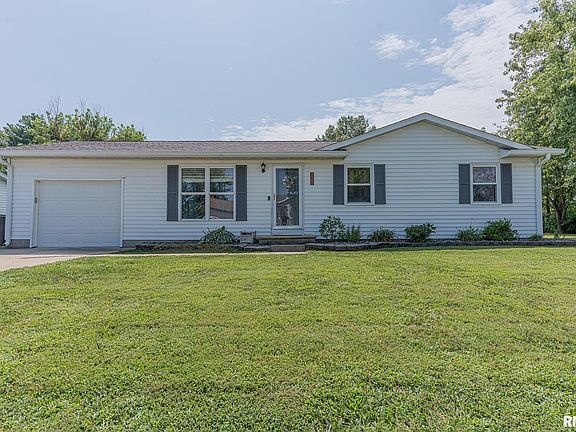 2nd image of 225 Chatham Dr