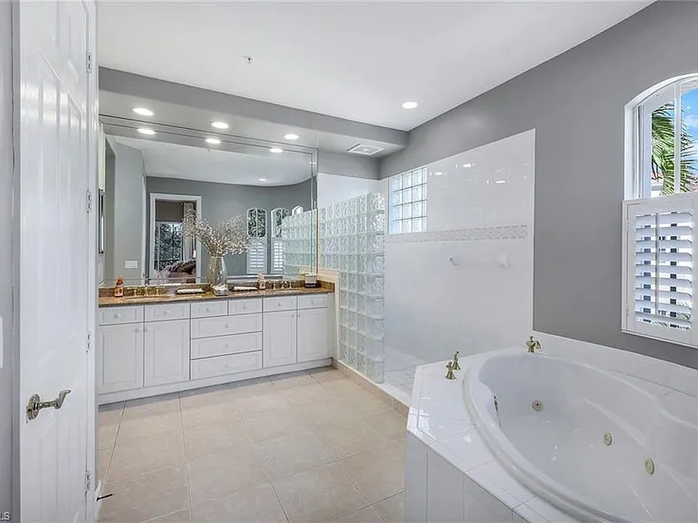 2630 Bolero Dr #2-3 — Photo 12