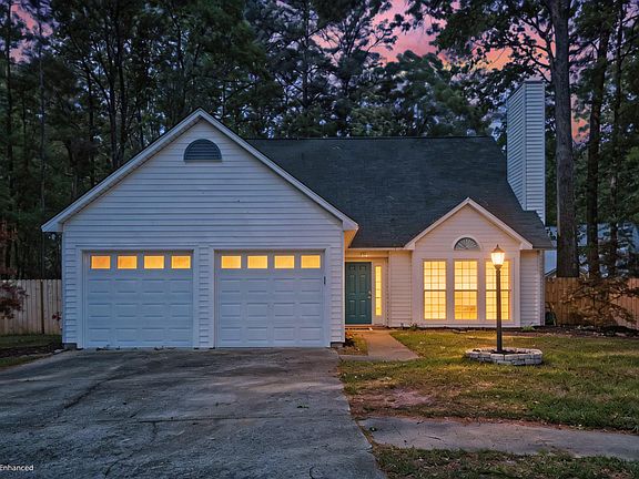 3rd image of 115 Challis Ct