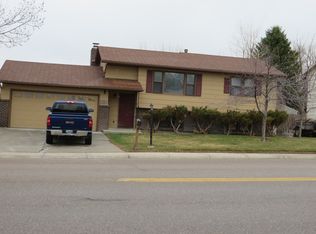 1681 Kingsbury Dr, Casper, WY 82609