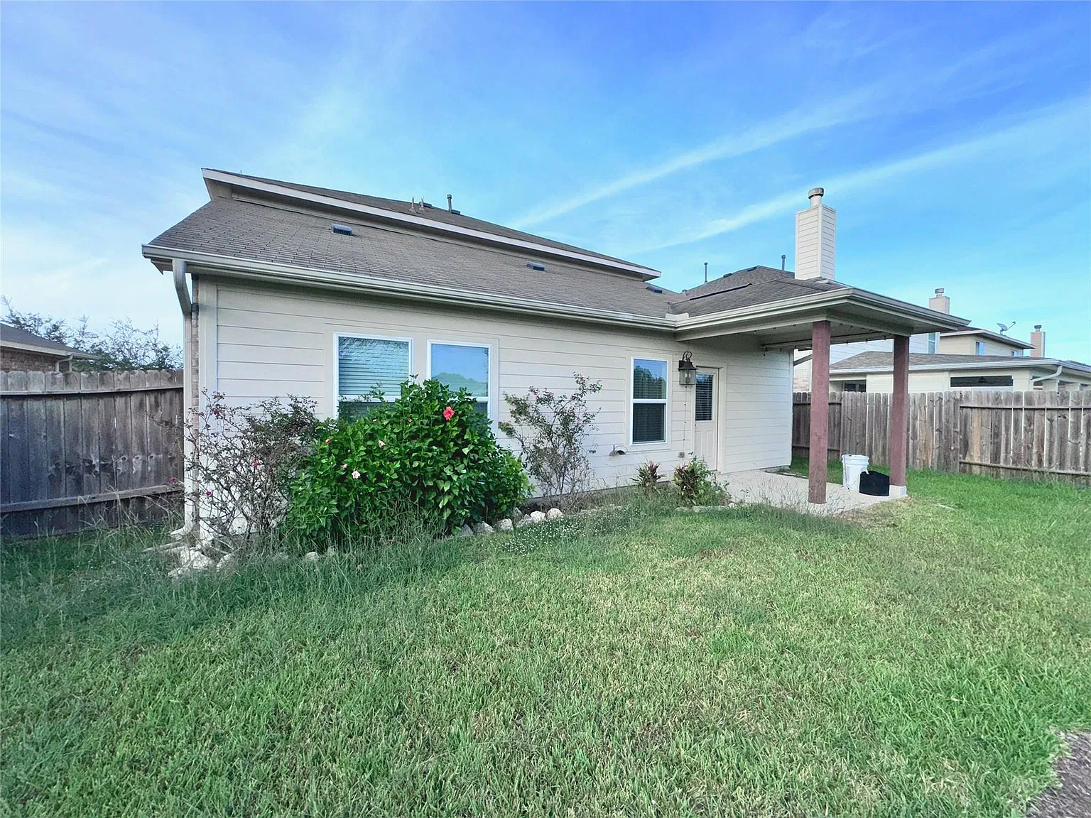 4 bed, 2.5 bath, 2245 sqft, $2,550 — Photo 4