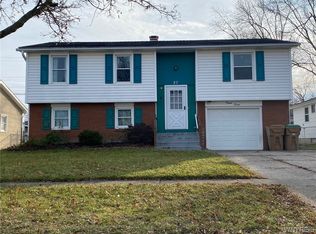 27 Gregory Ct, Depew, NY 14043