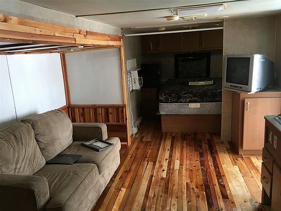 4th image of 4815 16th St Unit 10