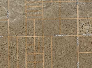 Champagne Ave, Mojave, CA 93501